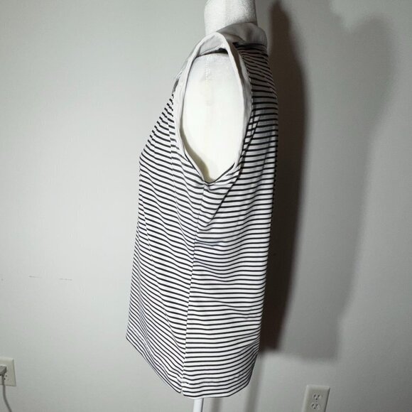 Emerald 18 Women's Blue and White Sleeveless Golf Shirt - Size PL - Picture 2 of 7